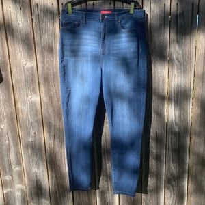 Guess Simmone Super High-Waist Skinny Jeans